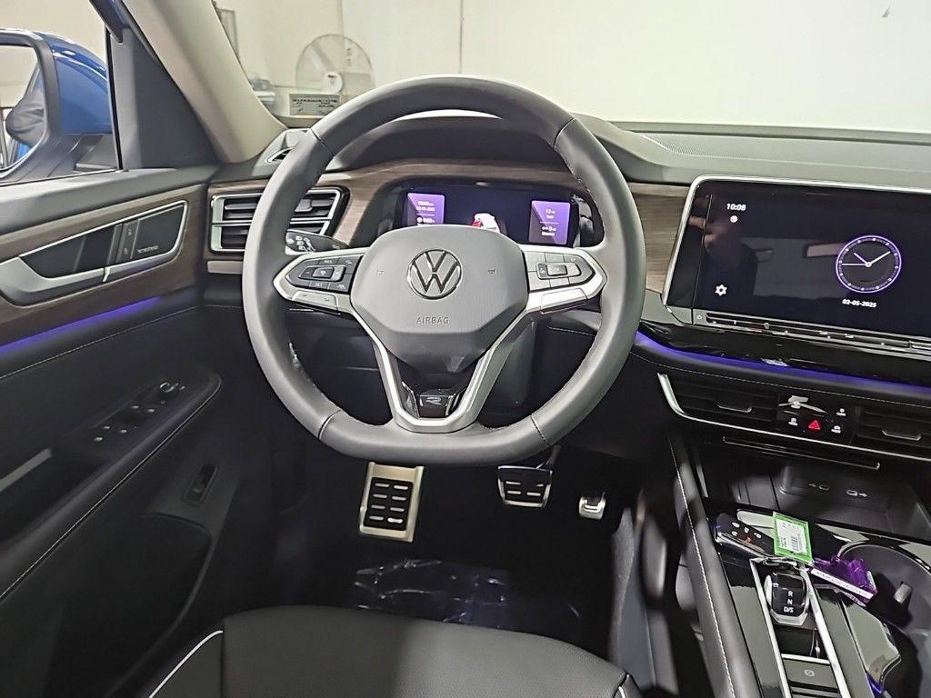 new 2025 Volkswagen Atlas car, priced at $53,472