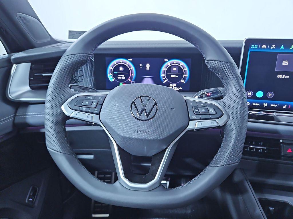 new 2025 Volkswagen Tiguan car, priced at $37,372