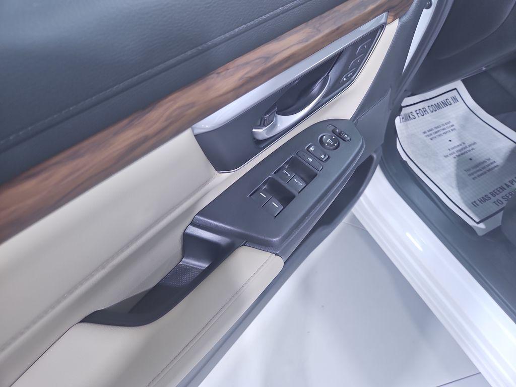 used 2019 Honda CR-V car, priced at $24,367