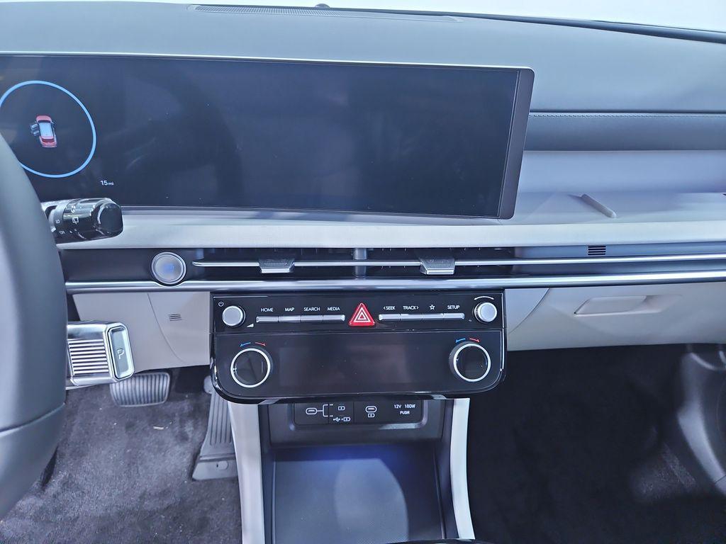 new 2025 Hyundai TUCSON Hybrid car, priced at $35,930