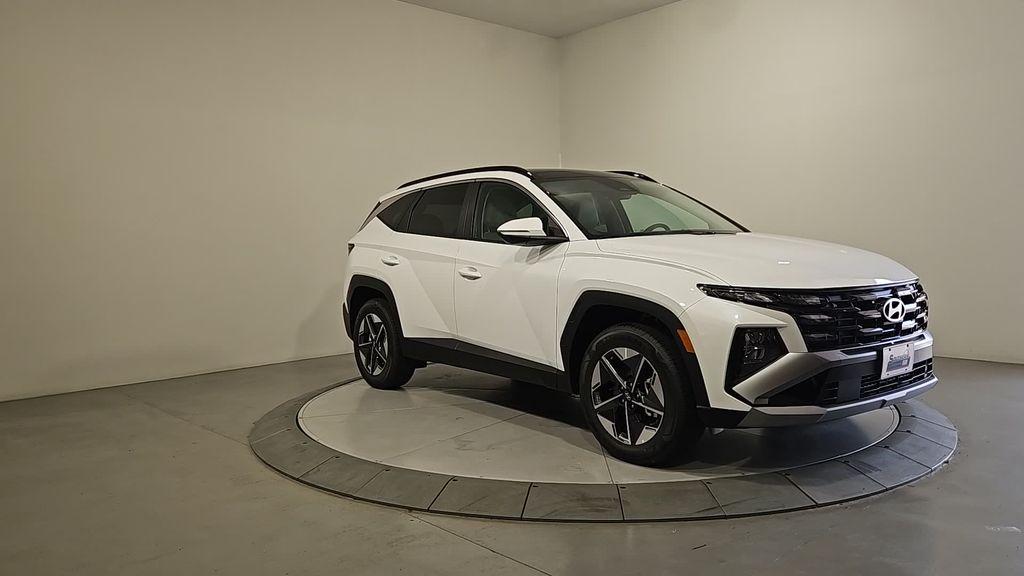 new 2025 Hyundai TUCSON Hybrid car, priced at $35,930