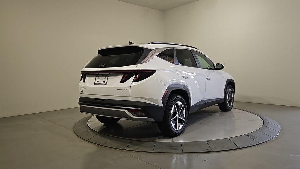 new 2025 Hyundai TUCSON Hybrid car, priced at $35,930