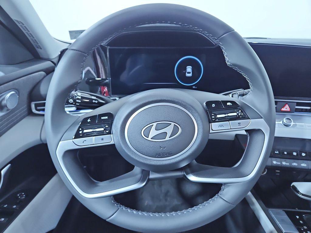 new 2025 Hyundai Elantra car, priced at $27,650