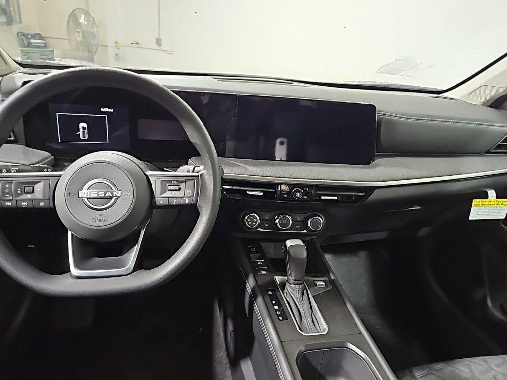 new 2025 Nissan Kicks car, priced at $28,265