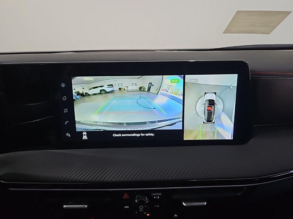 new 2025 Nissan Kicks car, priced at $28,008