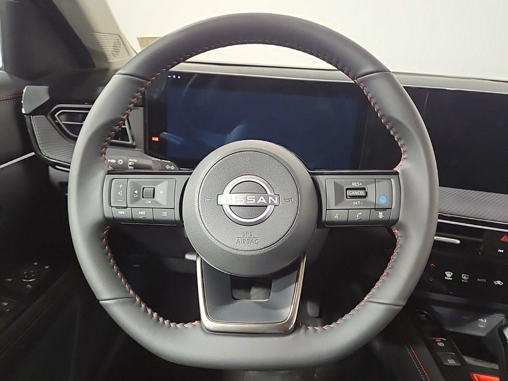 new 2025 Nissan Kicks car, priced at $28,008