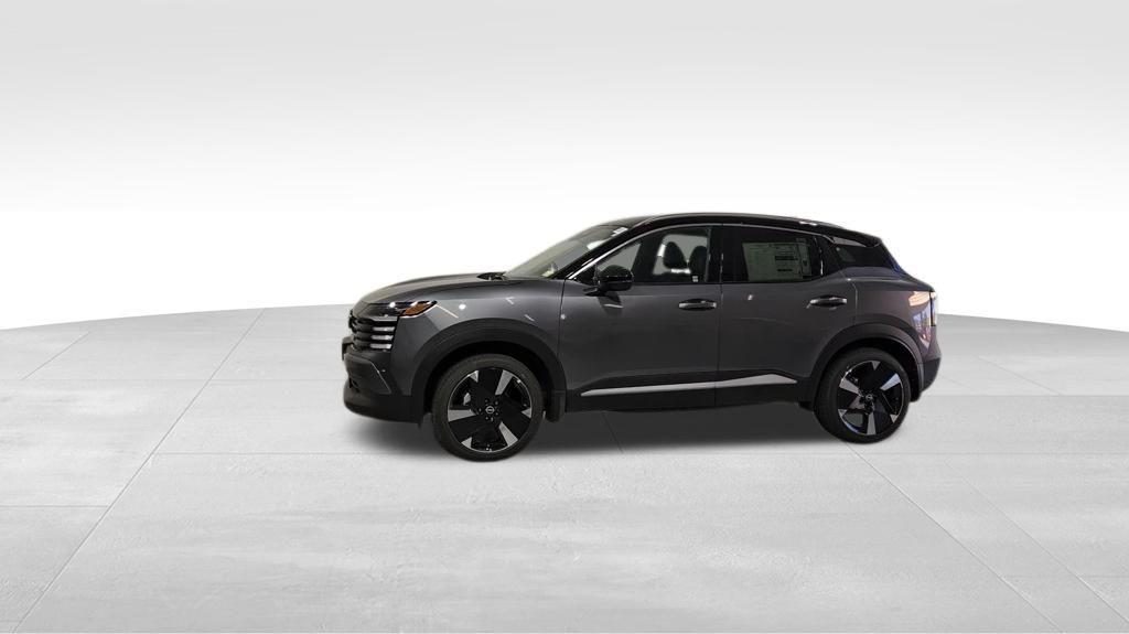new 2025 Nissan Kicks car, priced at $28,008