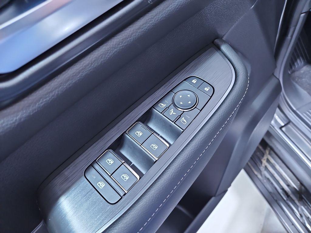 new 2025 Nissan Armada car, priced at $75,472