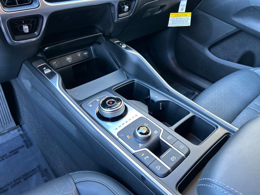 used 2023 Kia Sorento Hybrid car, priced at $34,641