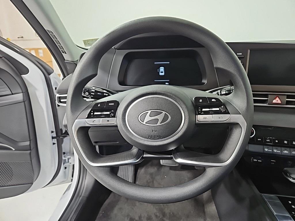 new 2025 Hyundai Elantra HEV car, priced at $26,035