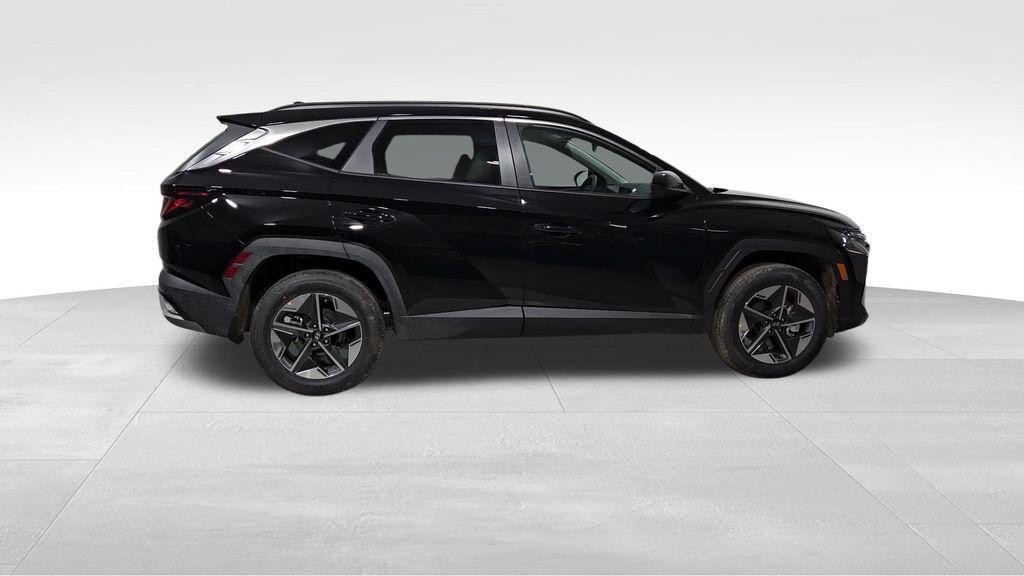 new 2025 Hyundai Tucson car, priced at $31,179