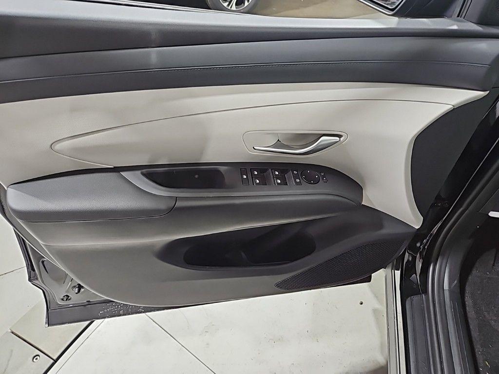 new 2025 Hyundai Tucson car, priced at $31,179