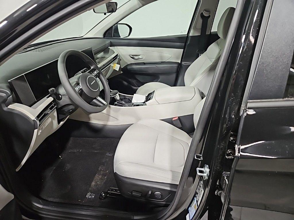 new 2025 Hyundai Tucson car, priced at $31,179