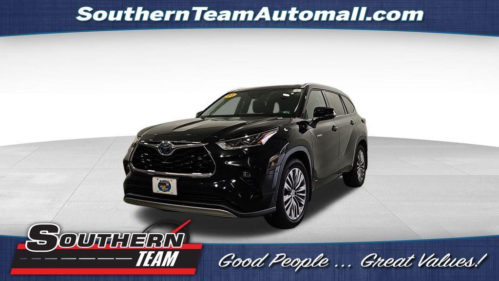 used 2021 Toyota Highlander Hybrid car, priced at $34,700
