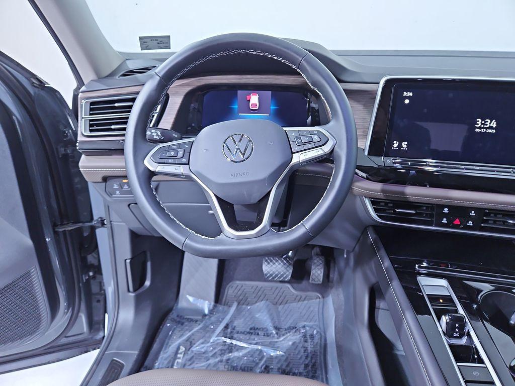 new 2025 Volkswagen Atlas car, priced at $46,270