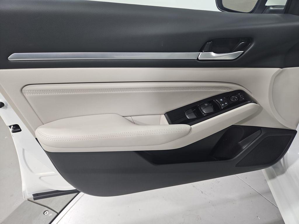 used 2023 Nissan Altima car, priced at $26,952