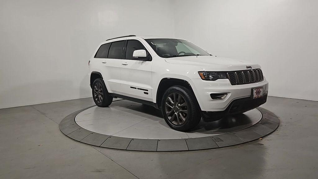 used 2016 Jeep Grand Cherokee car, priced at $13,831