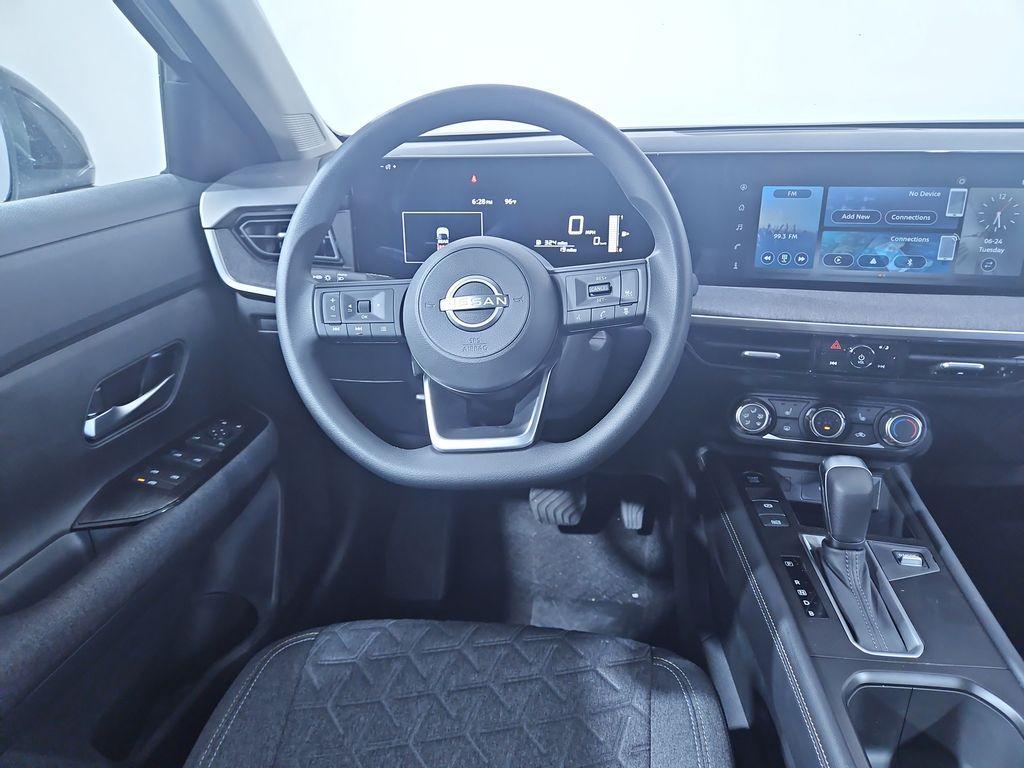 new 2025 Nissan Kicks car, priced at $27,583