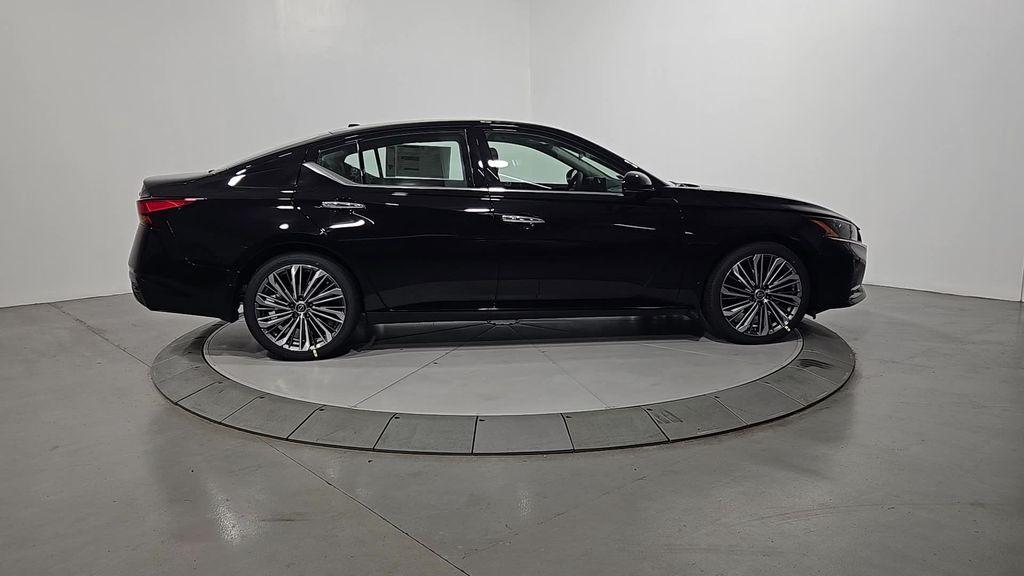 new 2025 Nissan Altima car, priced at $32,228