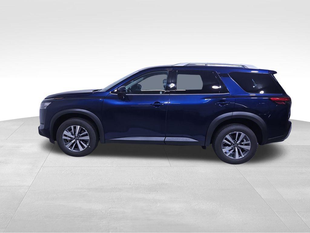 new 2025 Nissan Pathfinder car, priced at $43,234