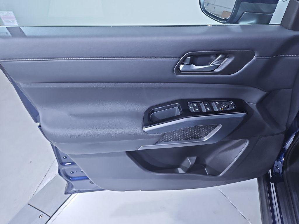 new 2025 Nissan Pathfinder car, priced at $43,234