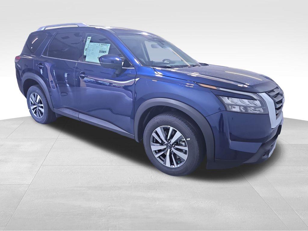 new 2025 Nissan Pathfinder car, priced at $43,234