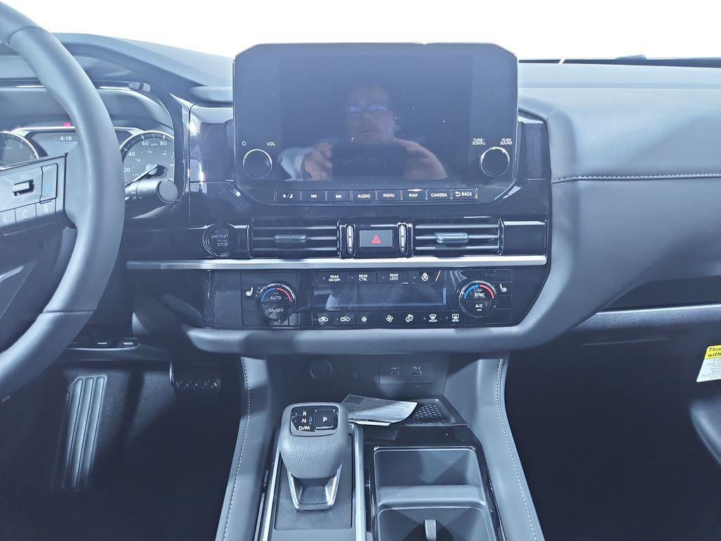 new 2025 Nissan Pathfinder car, priced at $43,234