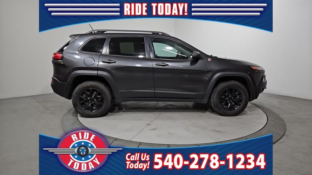 used 2015 Jeep Cherokee car, priced at $10,361