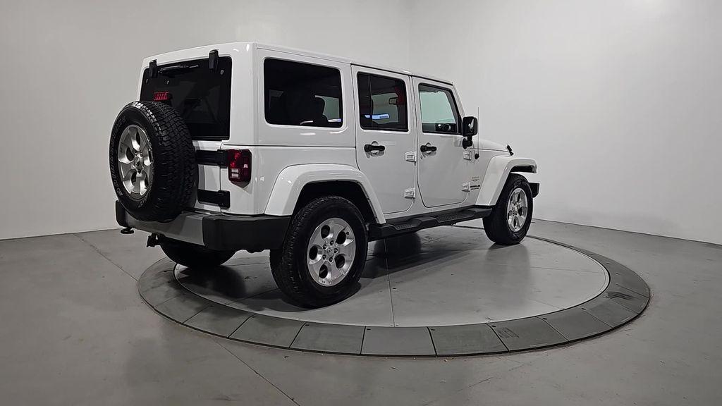 used 2015 Jeep Wrangler Unlimited car, priced at $20,317
