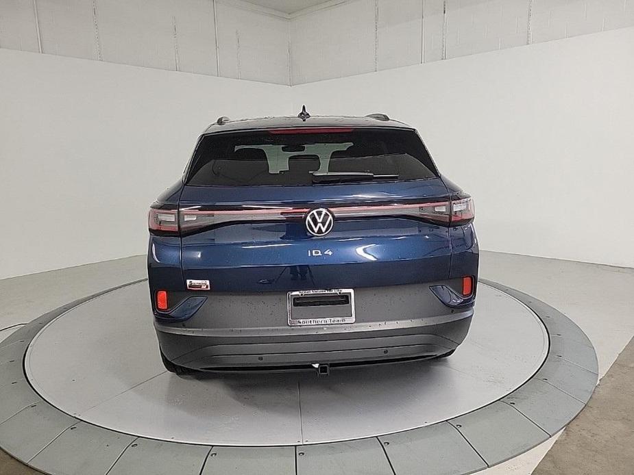 new 2023 Volkswagen ID.4 car, priced at $38,057