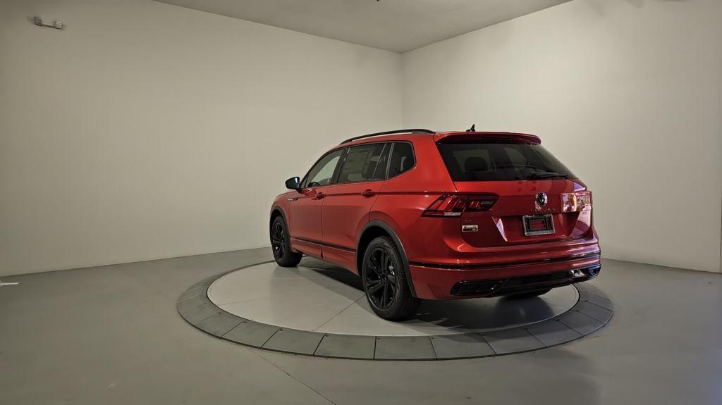 new 2024 Volkswagen Tiguan car, priced at $33,377