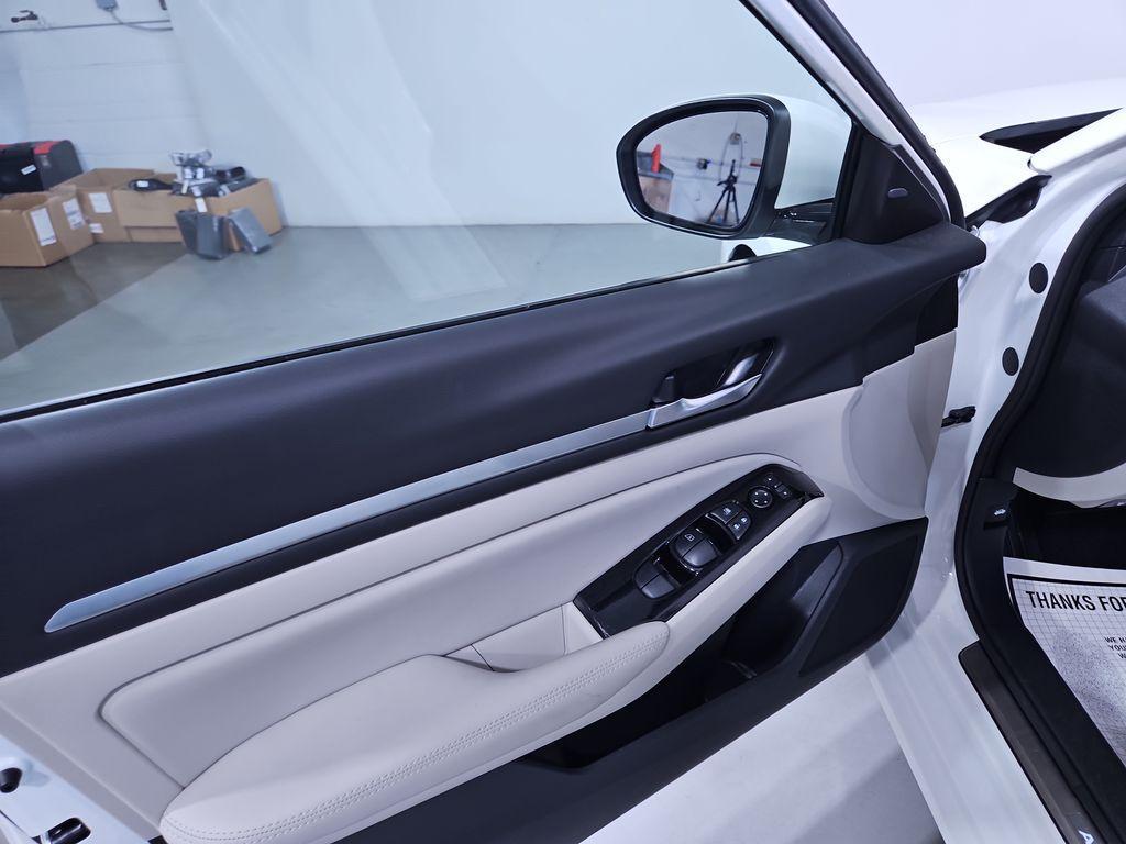 used 2024 Nissan Altima car, priced at $29,886