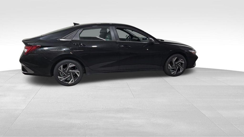 new 2025 Hyundai ELANTRA HEV car, priced at $28,610