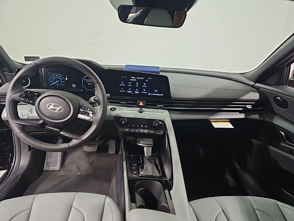 new 2025 Hyundai ELANTRA HEV car, priced at $28,610