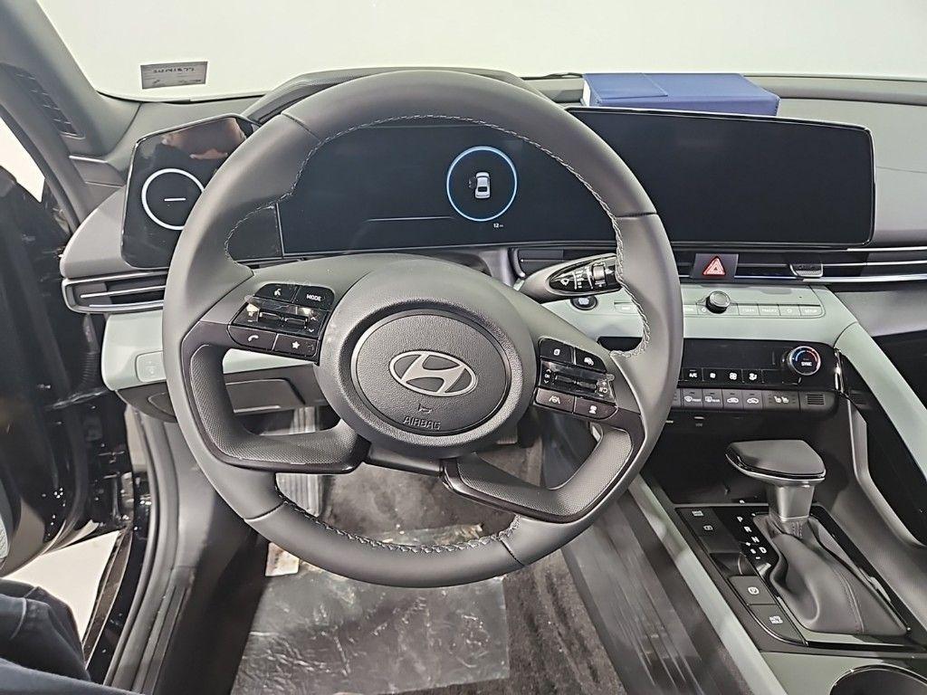 new 2025 Hyundai ELANTRA HEV car, priced at $28,610