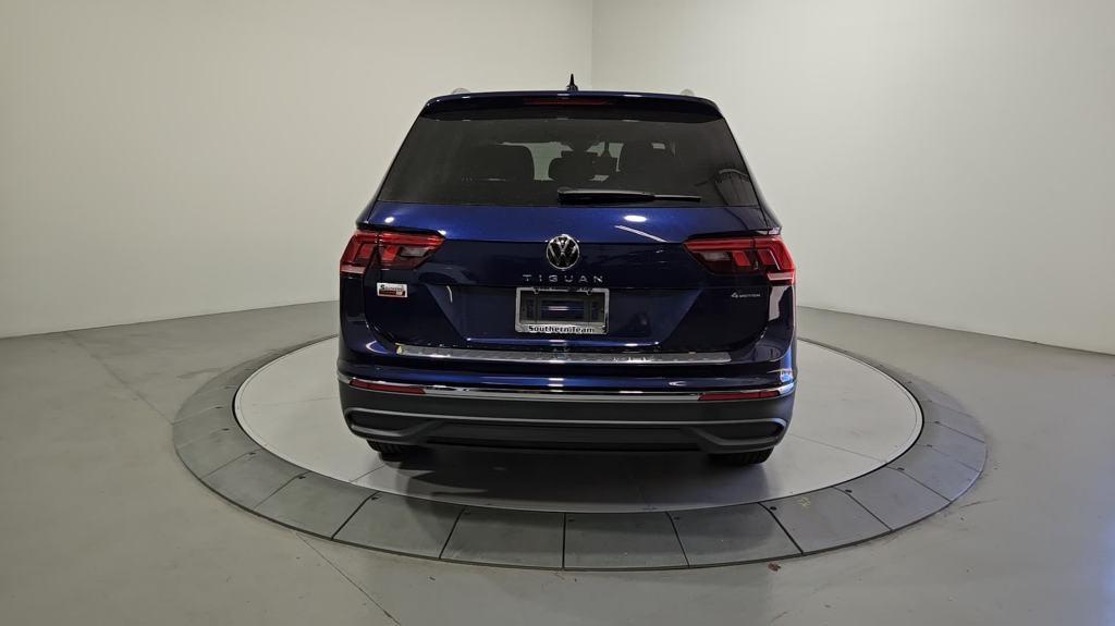 new 2024 Volkswagen Tiguan car, priced at $33,159