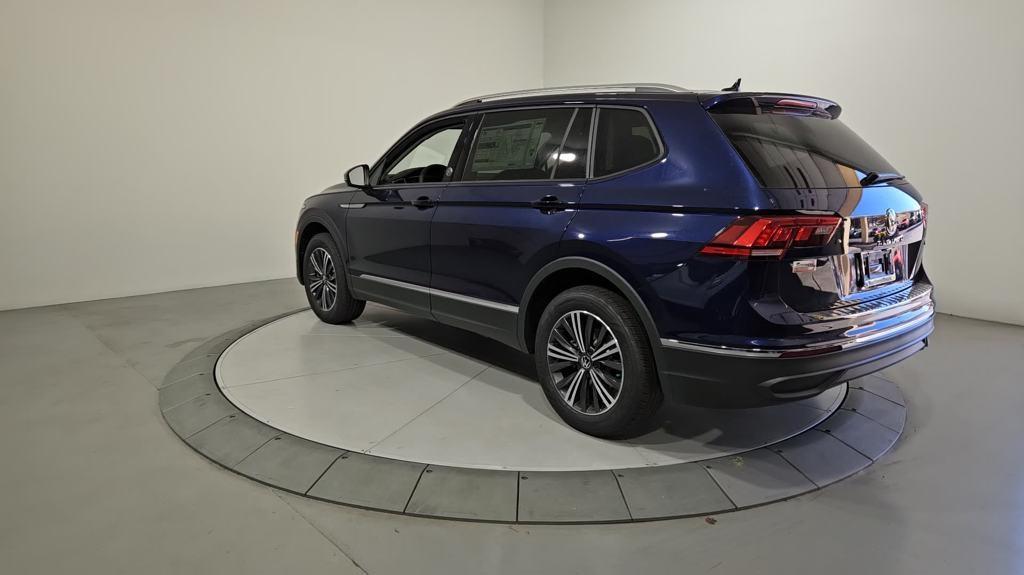 new 2024 Volkswagen Tiguan car, priced at $33,159