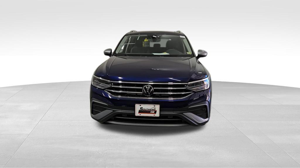 new 2024 Volkswagen Tiguan car, priced at $32,533