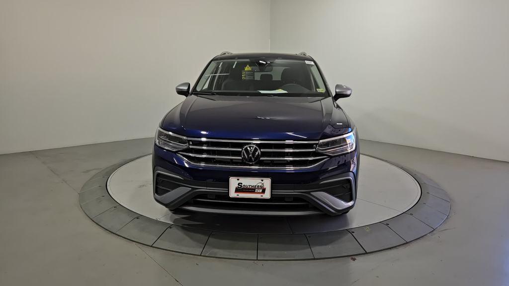 new 2024 Volkswagen Tiguan car, priced at $33,159