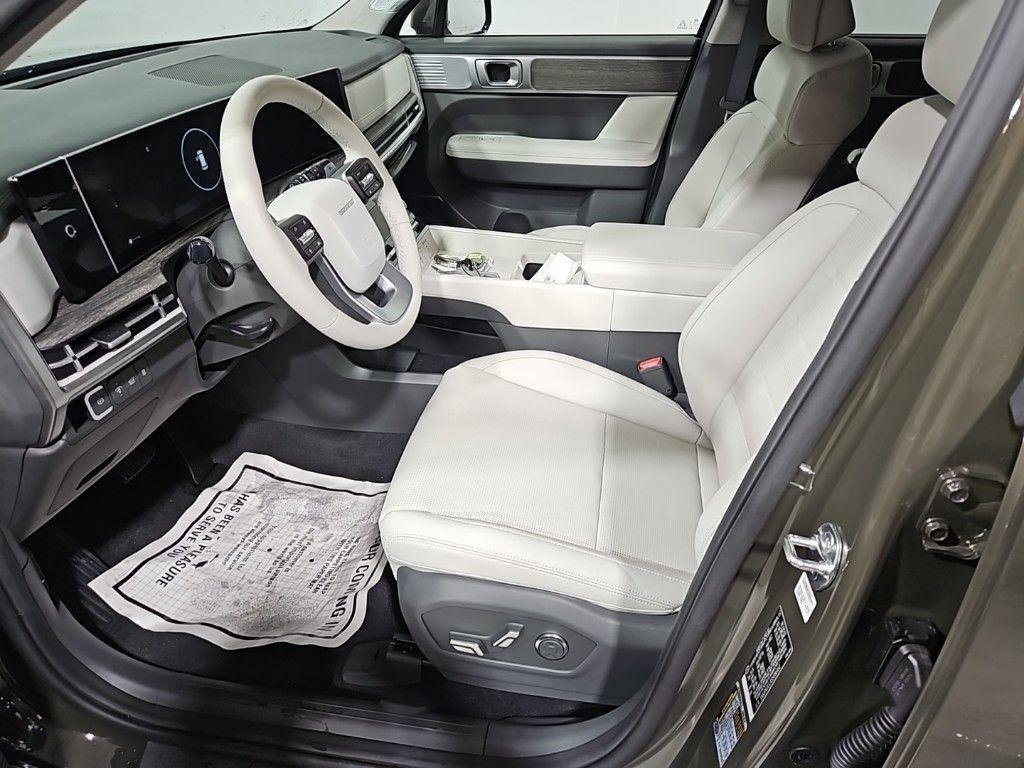 new 2025 Hyundai Santa Fe car, priced at $43,341