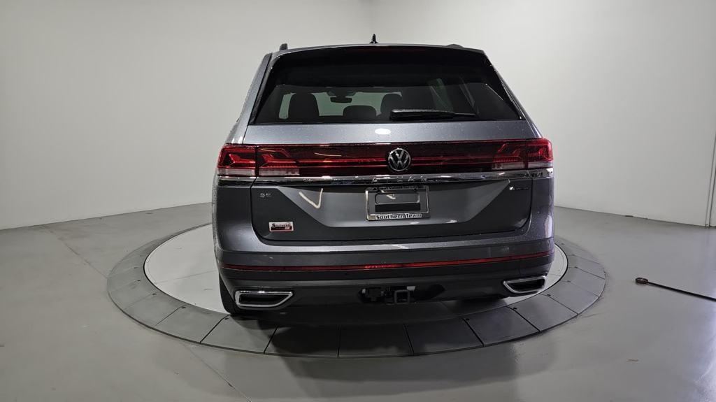 new 2024 Volkswagen Atlas car, priced at $40,768