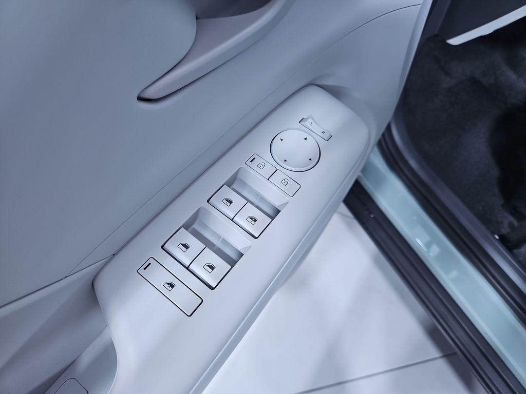 new 2025 Hyundai Kona car, priced at $28,099