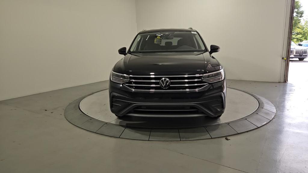 new 2024 Volkswagen Tiguan car, priced at $30,296