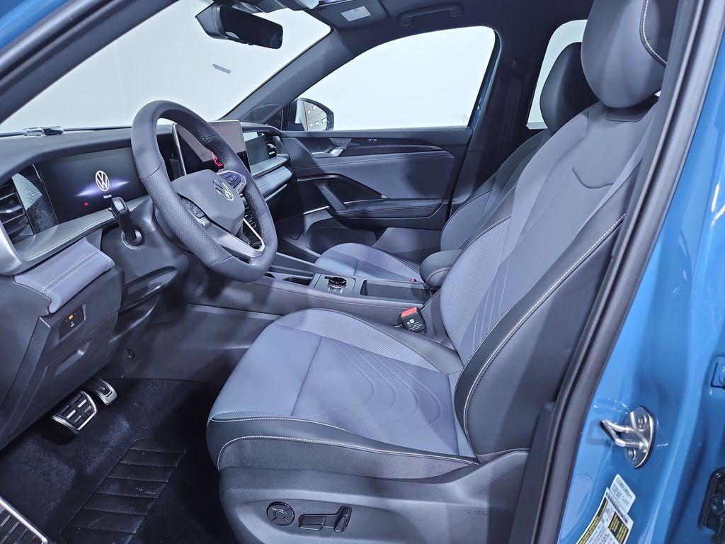 new 2025 Volkswagen Tiguan car, priced at $39,941