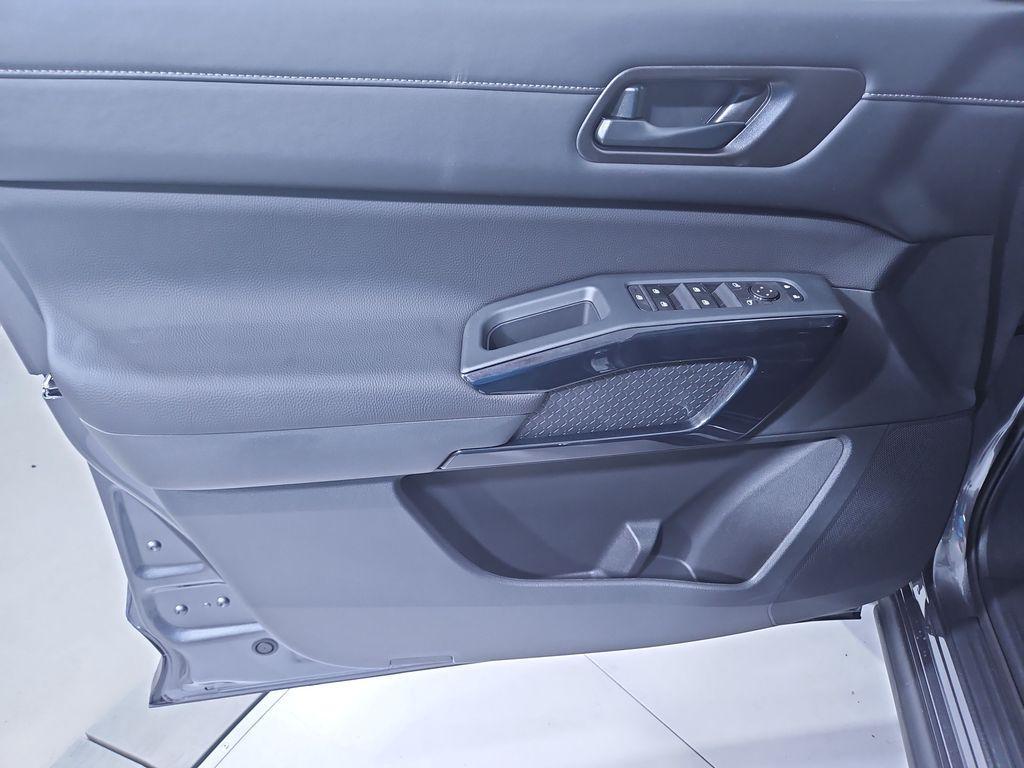 new 2025 Nissan Pathfinder car, priced at $36,493