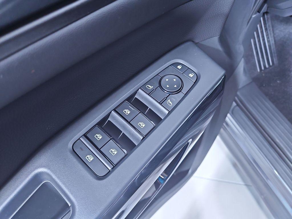 new 2025 Nissan Pathfinder car, priced at $36,493