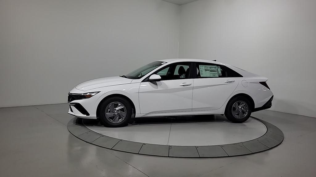 new 2024 Hyundai Elantra car, priced at $23,340