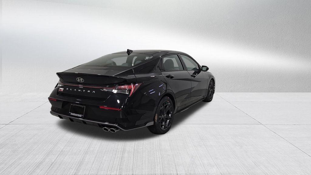 new 2025 Hyundai Elantra car, priced at $28,178