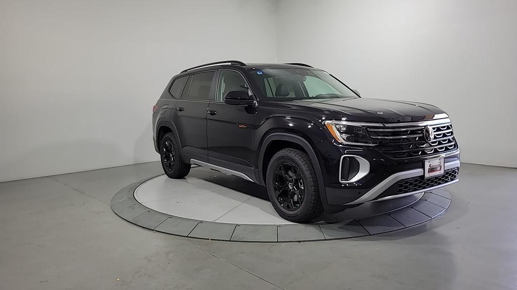 new 2024 Volkswagen Atlas car, priced at $43,253