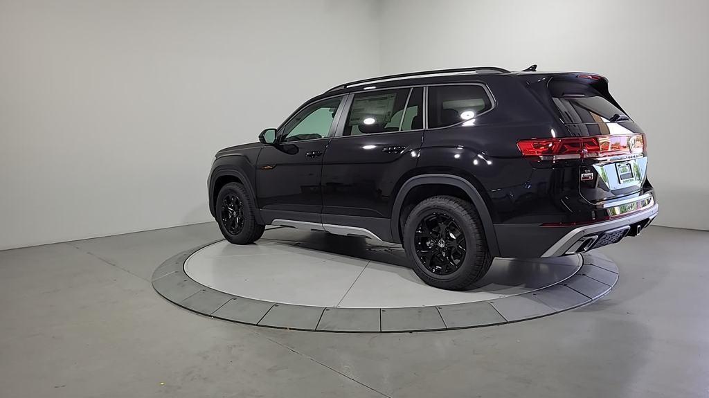 new 2024 Volkswagen Atlas car, priced at $43,253